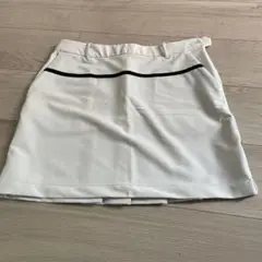 ブラックandホワイト　　ゴルフスカート