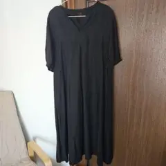 シンプリシテェリネンワンピース　レーヨン
