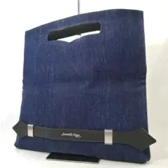 Item thumbnail for item da4cd4d2-7ca2-43cd-8eb7-7daf741aa01a