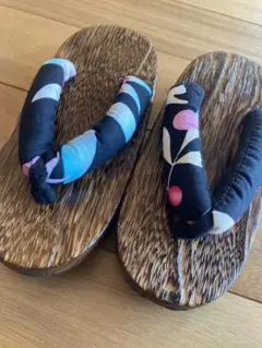 【新品】キッズ　下駄