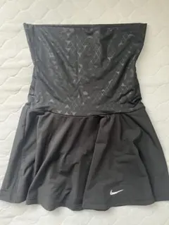 Nike DRI-FIT ブラックスカート