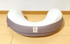 ergobaby 授乳用クッション ブラウン