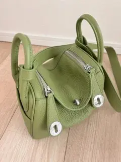 美品レザーバック