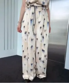 AmeriVINTAGE CLARA SATIN TUCK PANTS