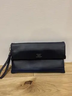 ネイビー レザー クラッチバッグ