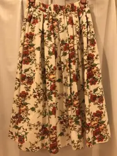 花柄フレアースカート