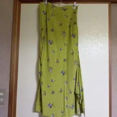 KBF フラワーイレヘムバイアススカート