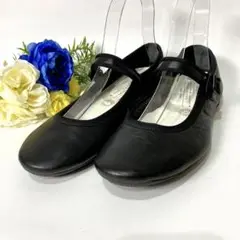 トラベルシューズ バイ ショセ メリージェーン フラットパンプス　ストラップ　黒