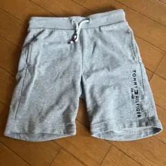 TOMMY HILFIGER グレー 半ズボン