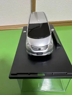 フリード1/24スケール ラジオコントロールカー