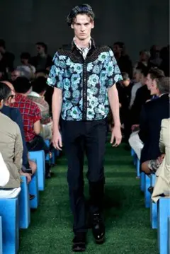 2025年最新】PRADA スタッズ シャツの人気アイテム - メルカリ