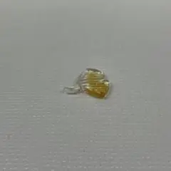 ガラス細工　いちょうの葉