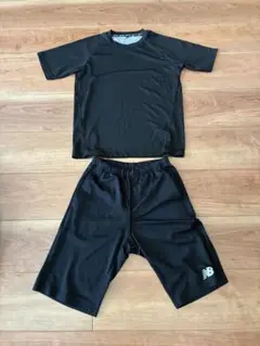 New Balance ブラック パンツ Tシャツ　サイズS 値下げ