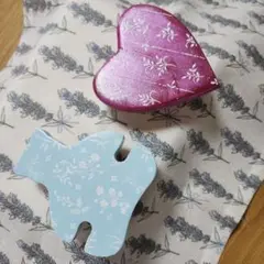 トールペイント作品、クマとハートの靴ブラシ