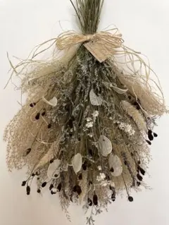 ワレモコウと秋の小花　ドライフラワースワッグ　お月見にも！　花瓶に挿しても！