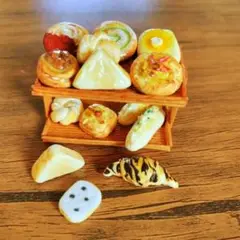 樹脂粘土ミニチュアバラエティパンセットの梅