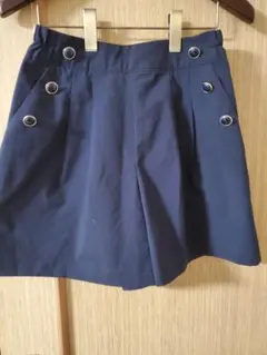 ネイビー キュロット フロント装飾ボタン付き