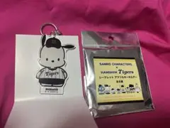 ポチャッコ　阪神タイガース　アクリルキーホルダー