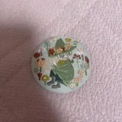 刺繍キャラクターピンバッチ　スナフキン