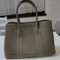 ハンドバッグ　ショルダー付　グレージュ　30センチ