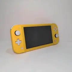 美品 ニンテンドー スイッチライト Switch lite イエロー 本体のみ