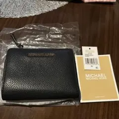 マイケルコース 本革二つ折り財布 ブラック