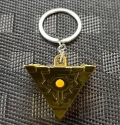 遊戯王　千年パズル　キーホルダー　ゴールデン