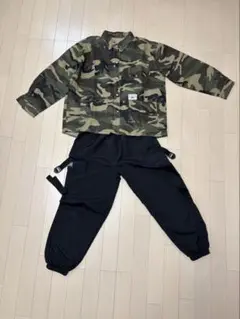 【極美品】迷彩柄ジャケット・黒パンツセット