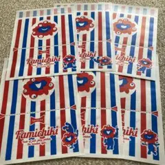 ミャクミャク　ファミチキパッケージ 6枚セット コンプリート