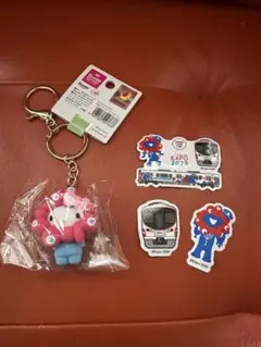 万博サンリオキャラクター キーホルダー & ステッカーセット