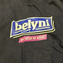 belyni ブラック Tシャツ NOW HERE NO WHERE