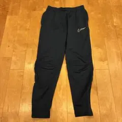 ナイキ　ジャージ　パンツ