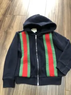 グッチ 定番パーカー 24M