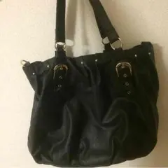 ブラックレザーバッグ