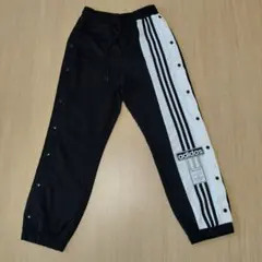 adidas サイドボタン付き トレーニングパンツ Sサイズ