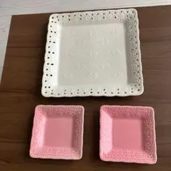 ホワイト・ピンク 陶器皿セット