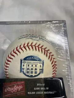 2008年ヤンキースタジアム　ファイナルボール MLB公式ボール 透明ケース付き