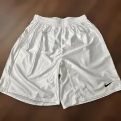 NIKE ナイキ サッカーハーフパンツ ショートパンツ白 メンズL 美品