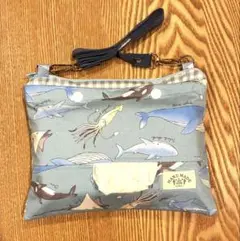 保育士　介護士　テッシュショルダー　ショルダーティッシュケース　海の生き物　魚