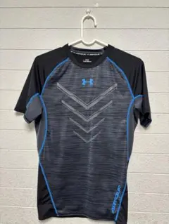 Under Armour トレーニングシャツ ブラック/ブルー　半袖