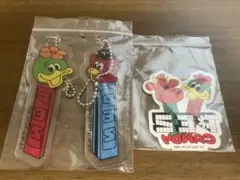 ⭐️新品未使用PEZアクリルキーホルダー2点&ステッカー計3点セット