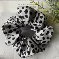 アニマル柄 ☆ シュシュ ハンドメイド ヘアゴム シンプル ダルメシアン柄