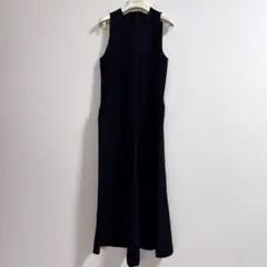 ZARA 黒　ノースリーブロングワンピース