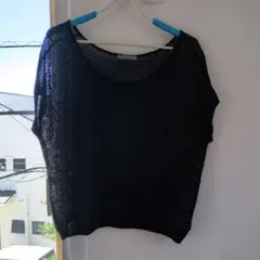 セオリーリュクス　透かし編み 黒 ショート丈 トップス