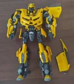 【未開封】トランスフォーマー　MPM-3 バンブルビー 　国内正規版 MPM-3 バンブルビー｜トランスフォーマーオフィシャルサイト