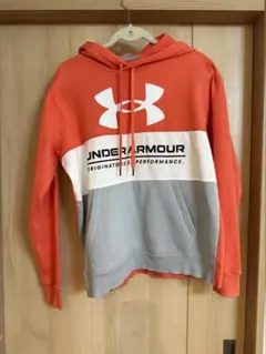 Under Armour フード付きパーカー Lサイズ
