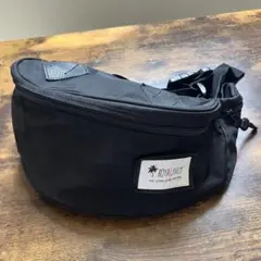 ボディバック　ブラック