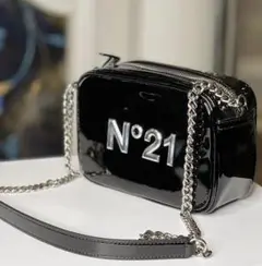 ヌメロヴェントゥーノ n21 ショルダーバッグ 黒 ポシェット