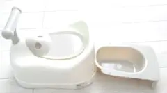 【新品未使用】抗菌シンプルおまる（西松屋）