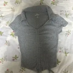 Hollister グレー Vネック 半袖トップス